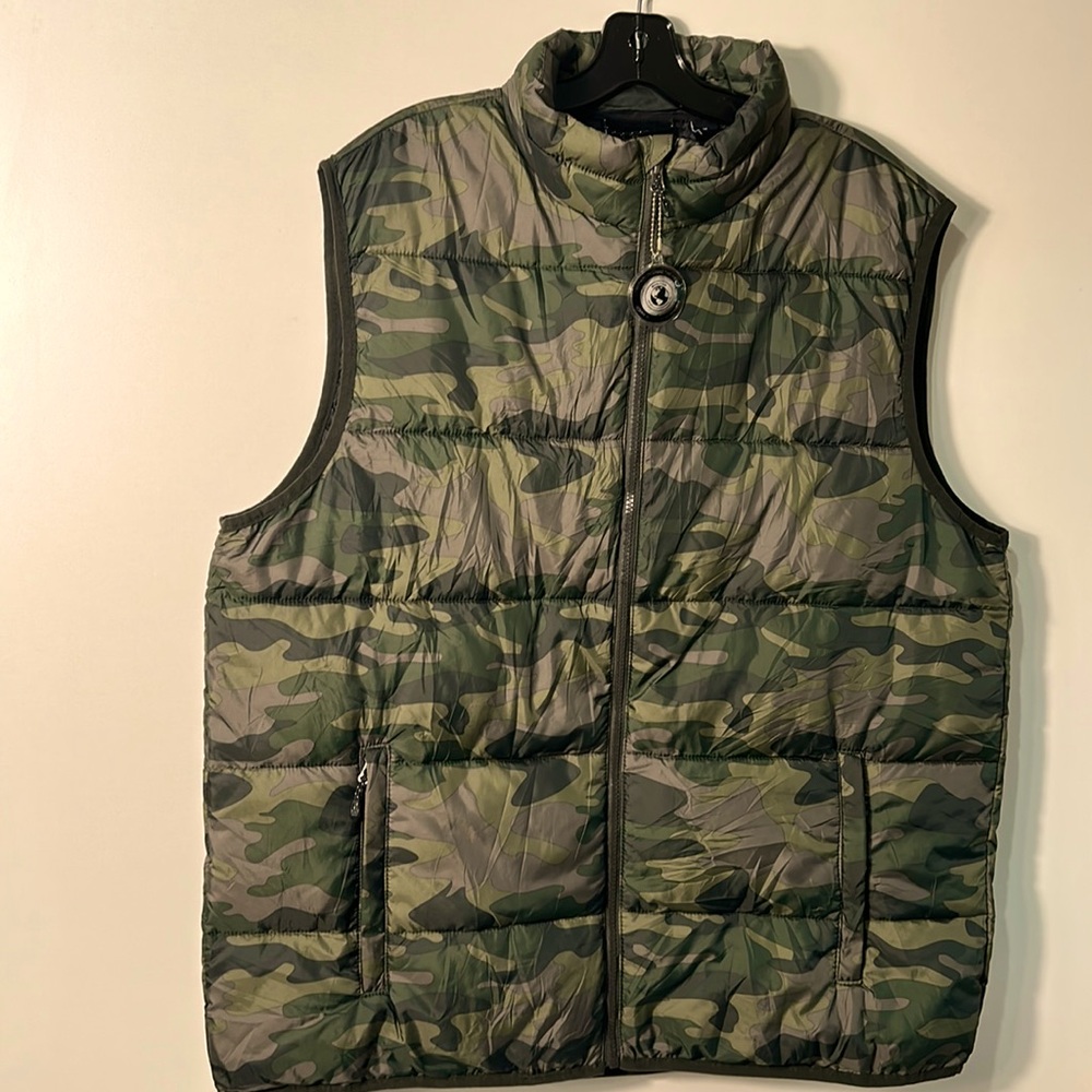 SWISS TECH MEN GREEN CAMO FULL ZIP TWO ZIPPED POCKETS HIKING HUNTING VEST XL